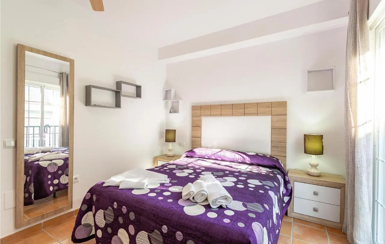 Nice Apartment In Malaga With Kitchen